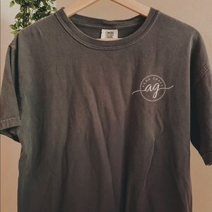 anna grace “sweet as a georgia peach” t-shirt